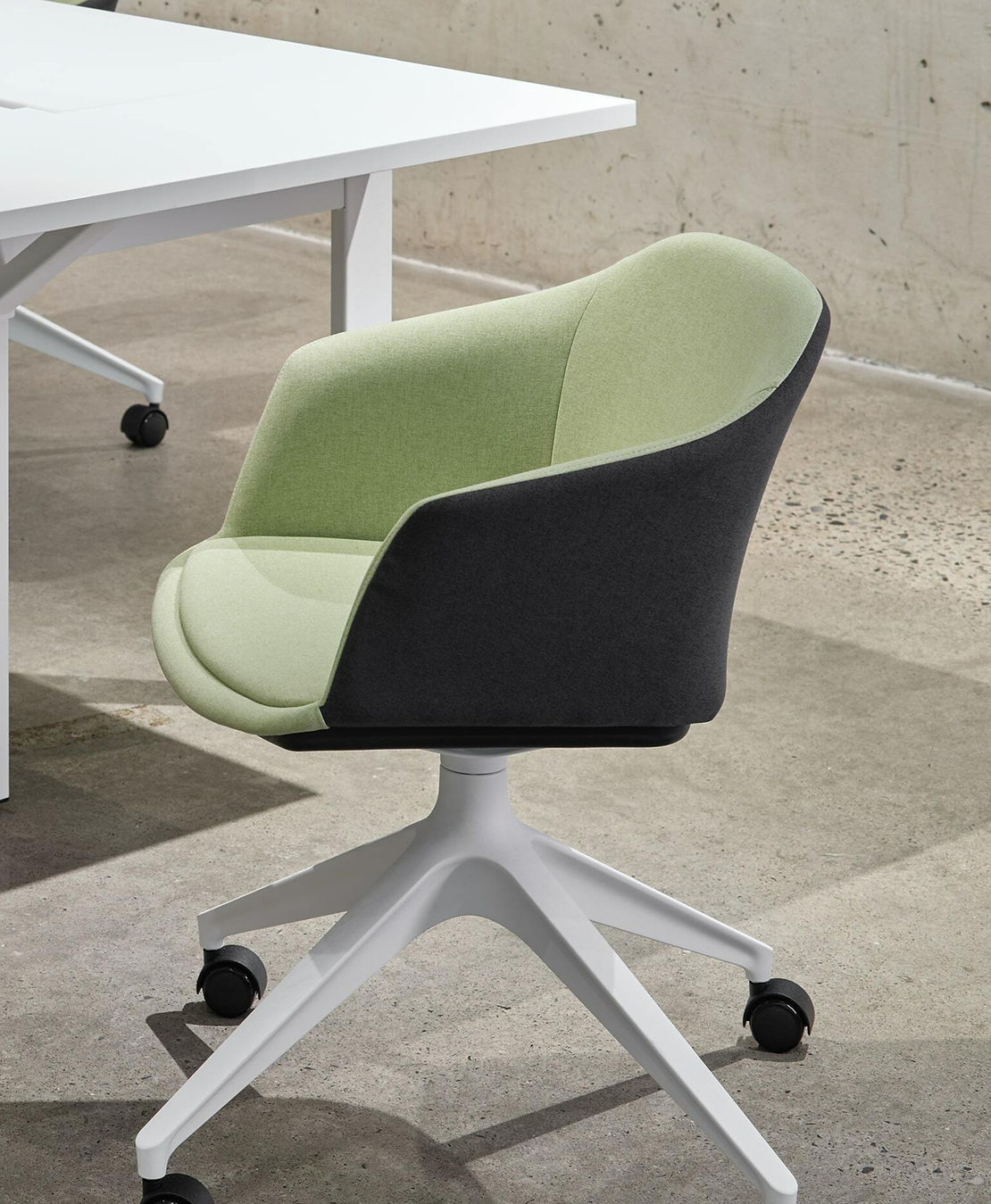 chaisse de travail confortable